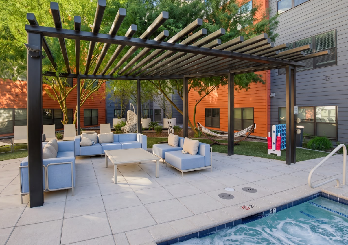 Poolside Lounge Seating at Flare Student Apartments in Tempe